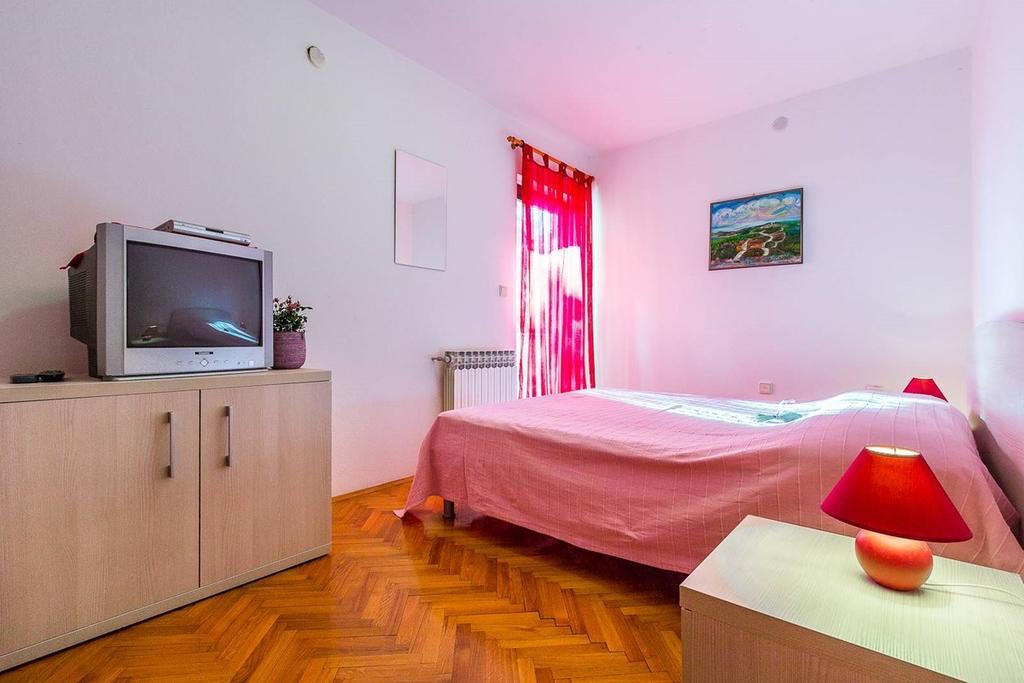 Apartments Valbandon Fazana Bagian luar foto